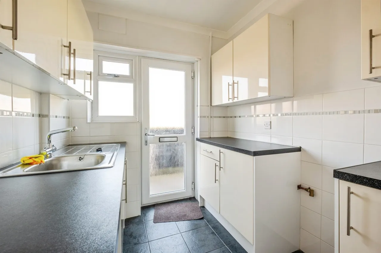 Dane Road, Seaford, BN25, photo 6