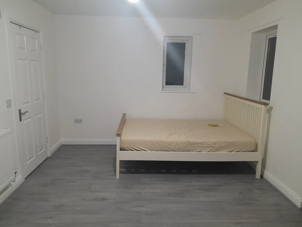 1 bed house to rent, Burlington Mews, B10