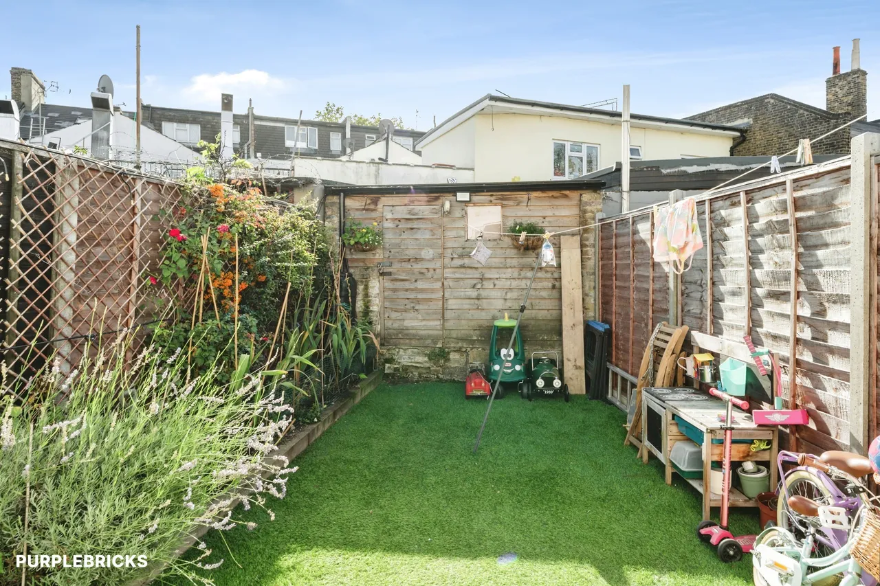 Hollybush Street, London, E13, photo 19