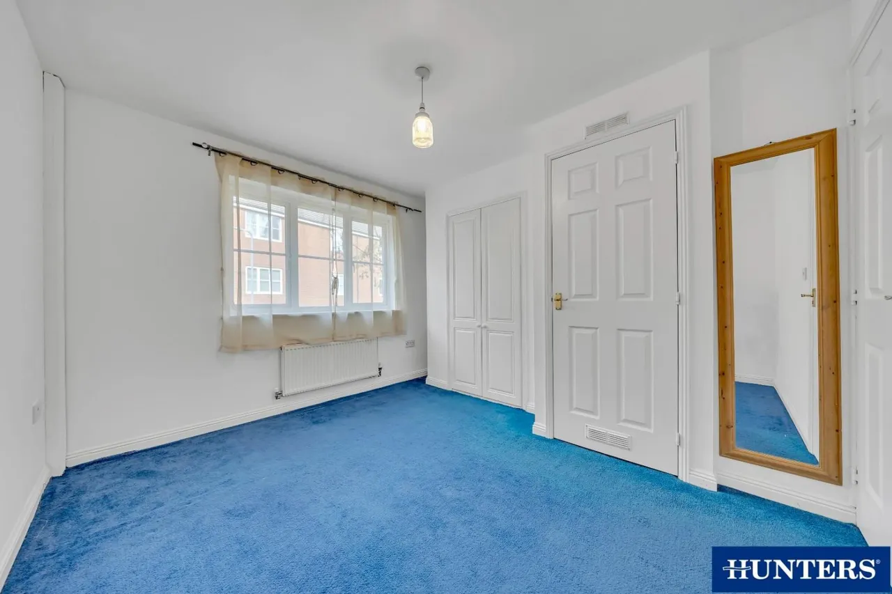 Westfield Gardens, Chadwell Heath, RM6, photo 9