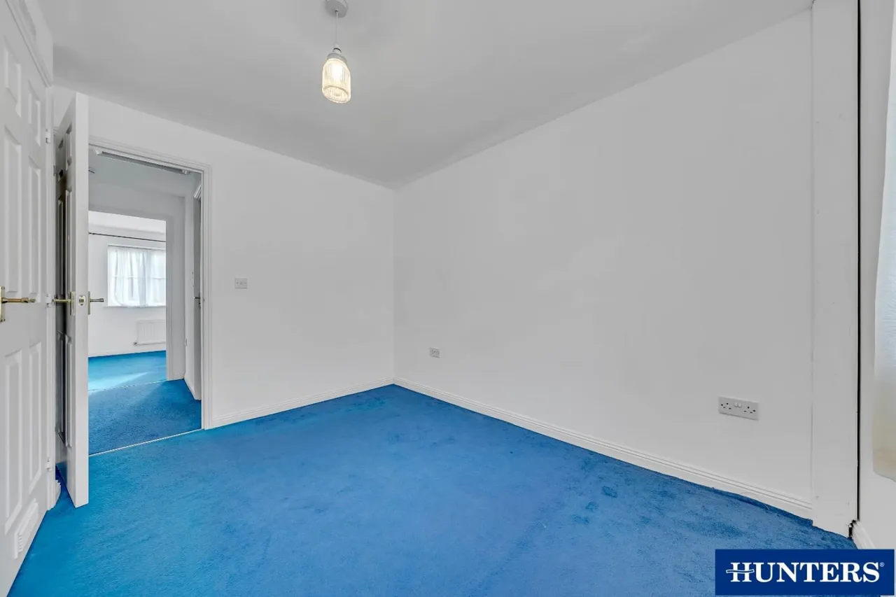 Westfield Gardens, Chadwell Heath, RM6, photo 10