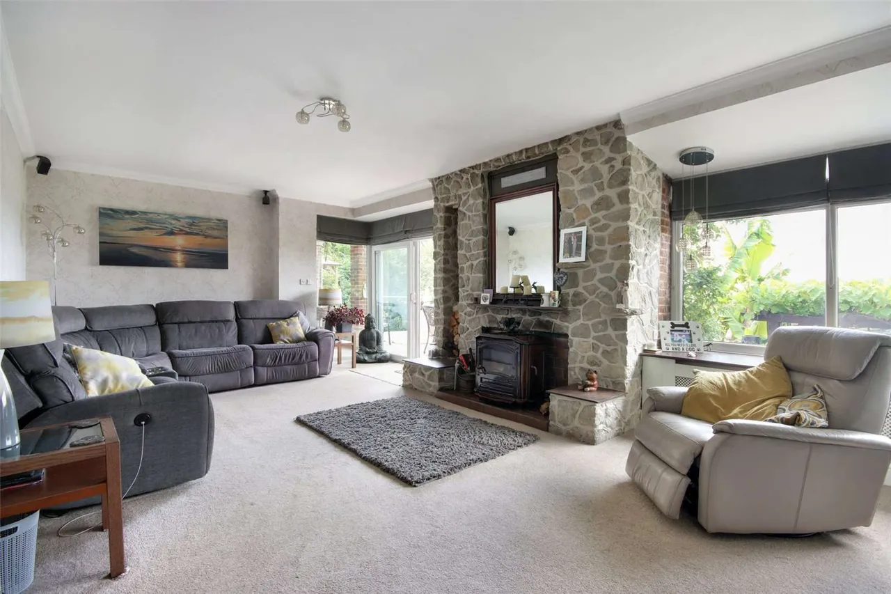 Pilgrims Way, Harrietsham, Maidstone, Kent, ME17 1BU, photo 6