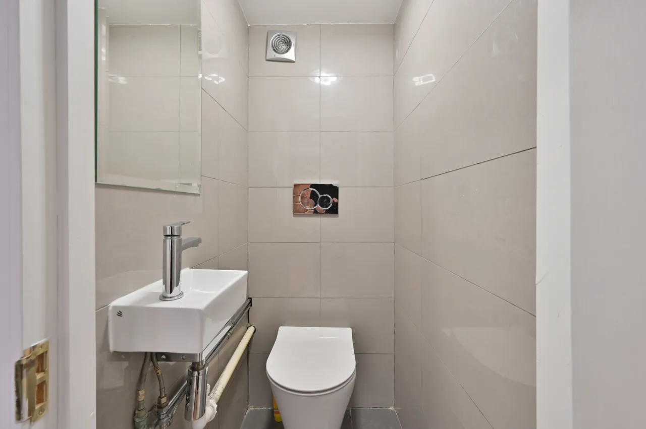 Bushey, WD23, photo 14