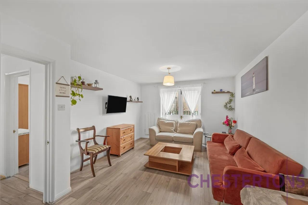 2 bed flat to rent, Caravel Close, London, E14