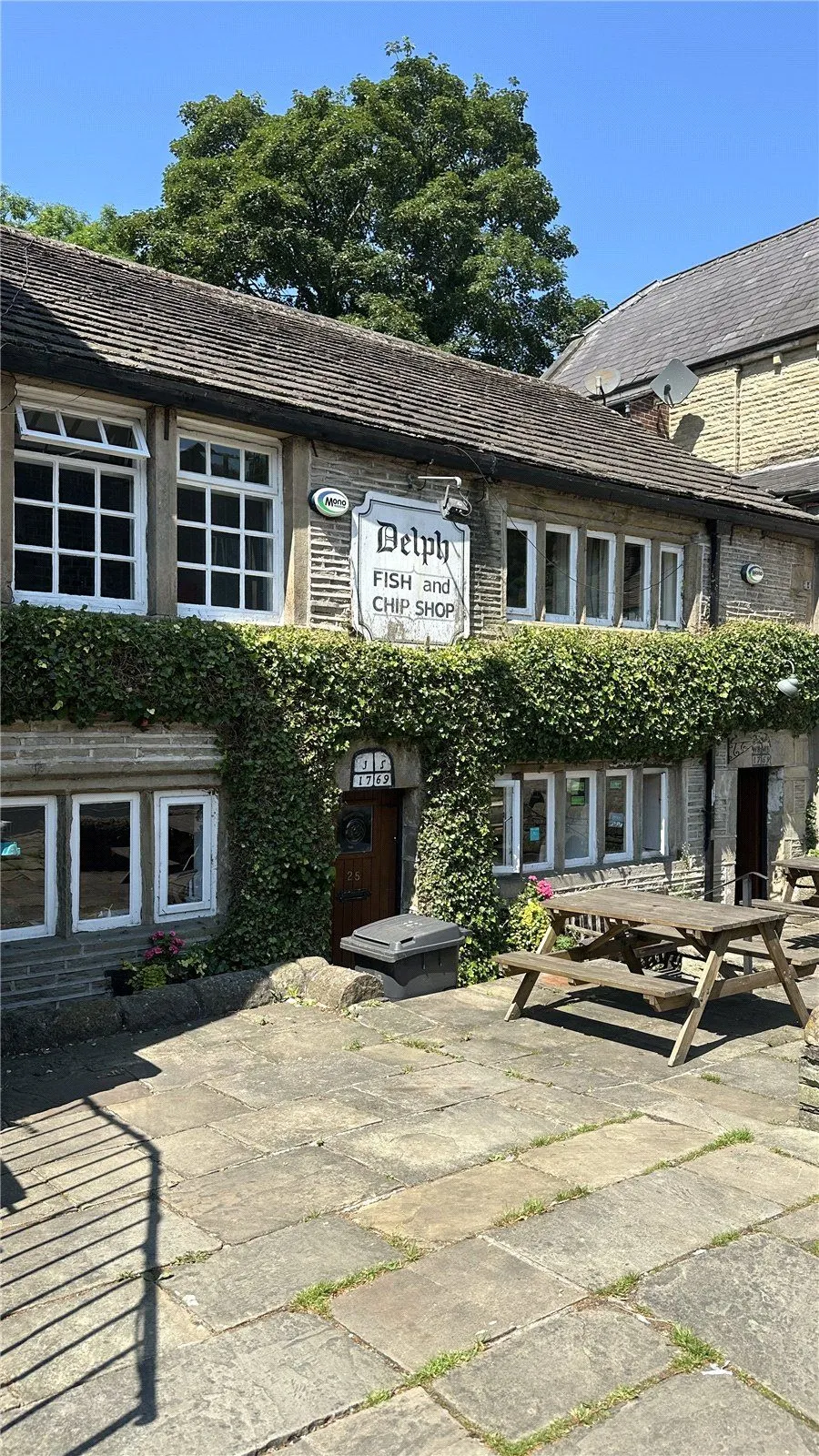 Off Dark Lane, Delph, OL3, photo 3