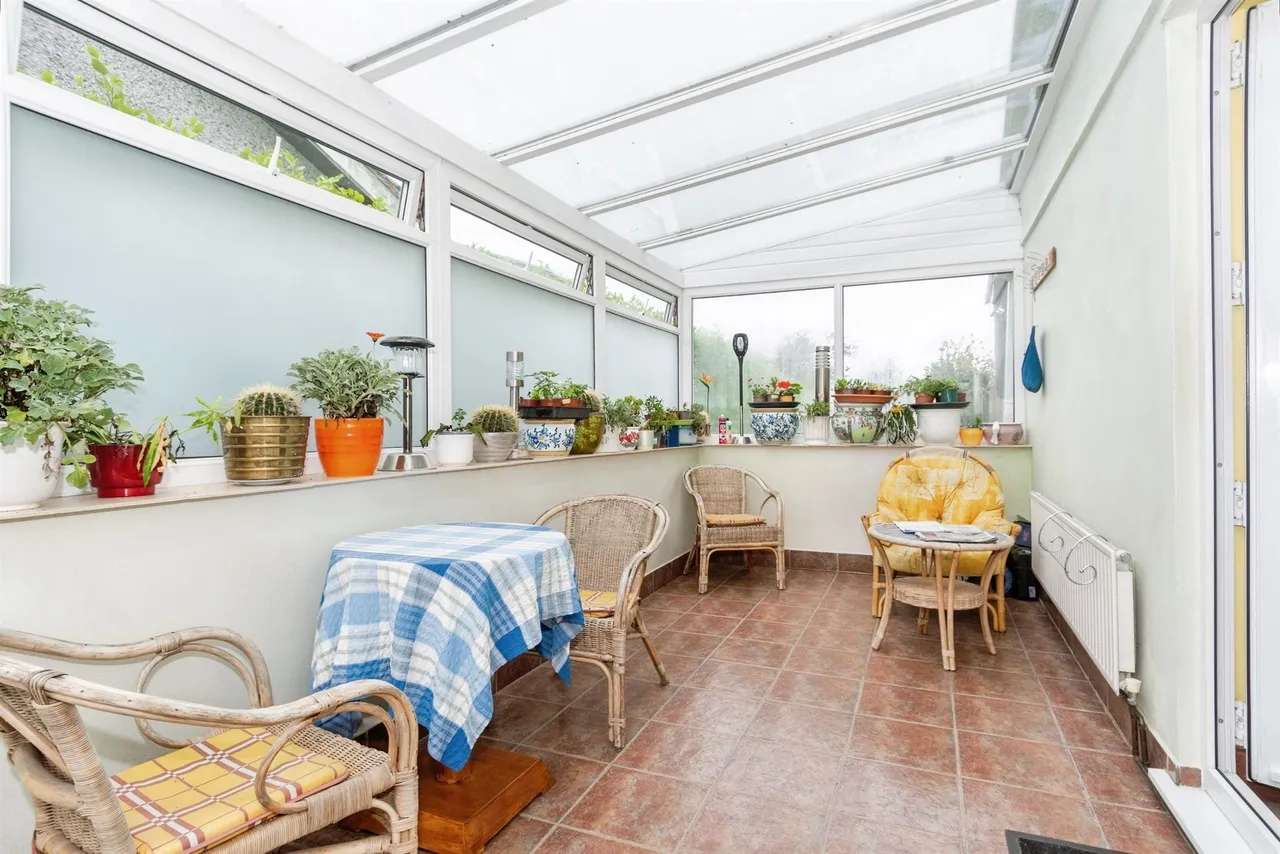 Aysshton Gardens, Callington, photo 2