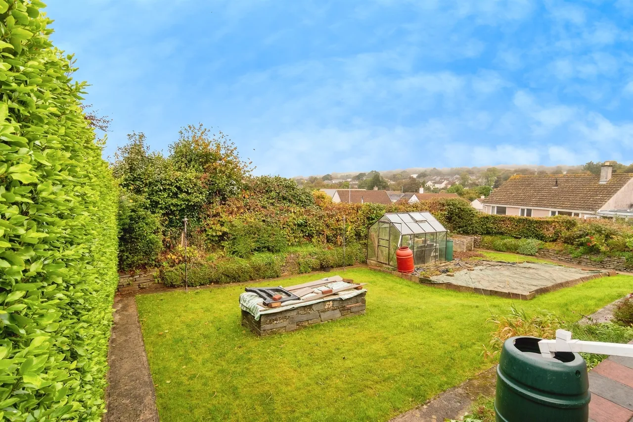 Aysshton Gardens, Callington, photo 11