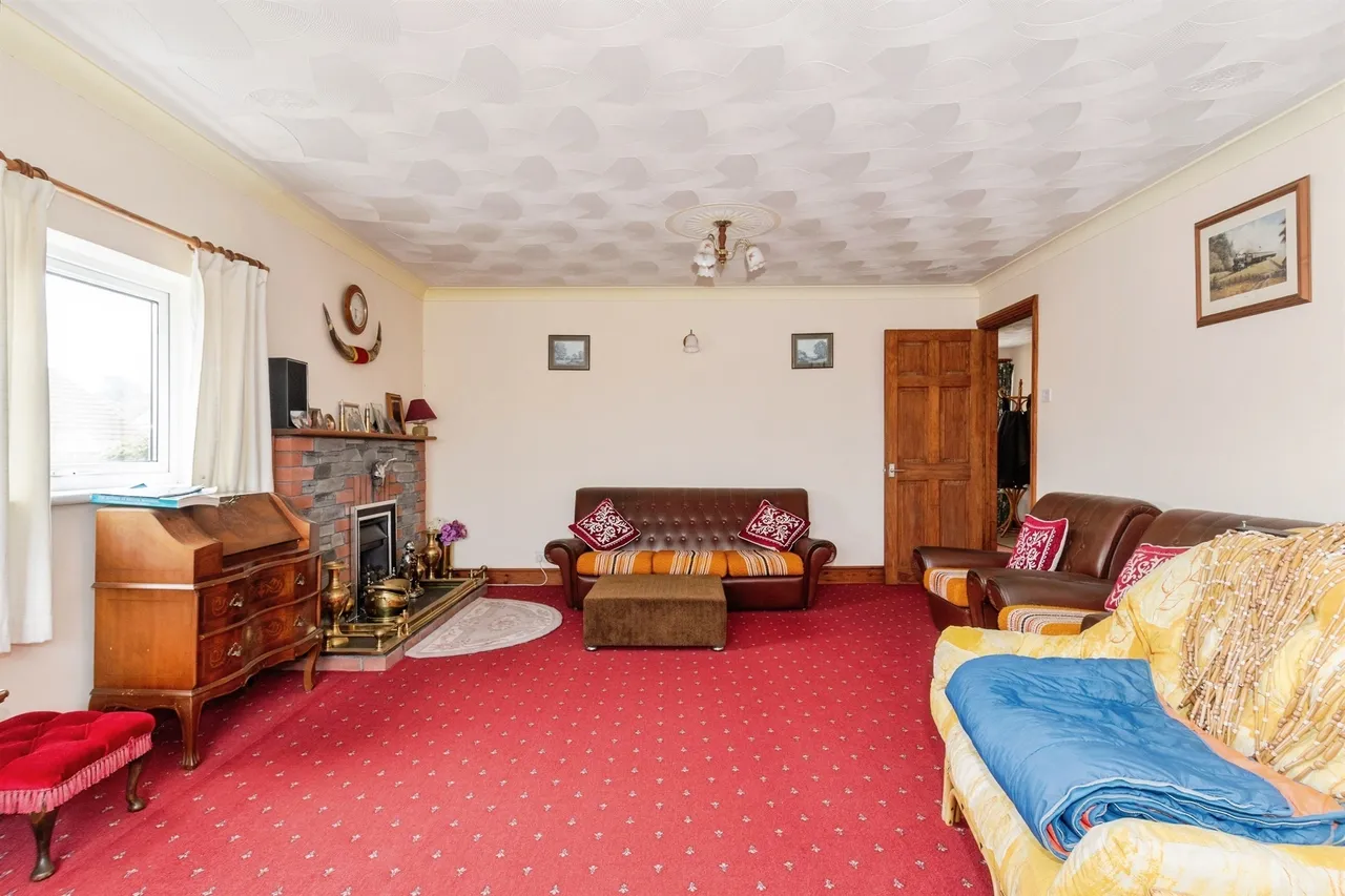 Aysshton Gardens, Callington, photo 6