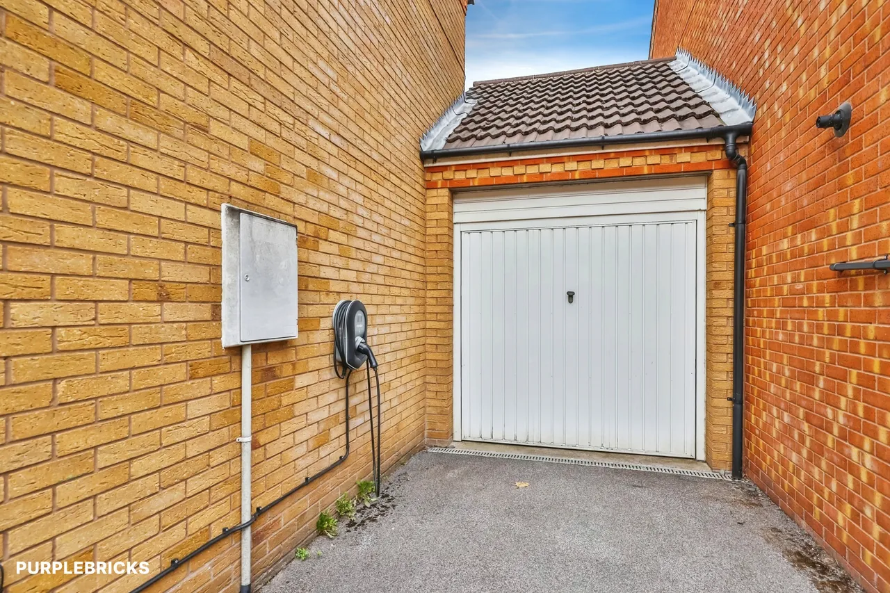 Edmonstone Crescent, Nottingham, NG5, photo 2
