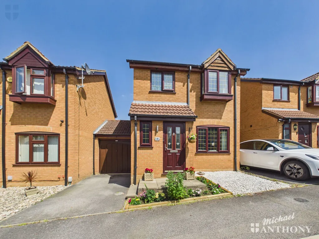 3 bed house for sale — Little Orchards, Aylesbury, HP20 2XF