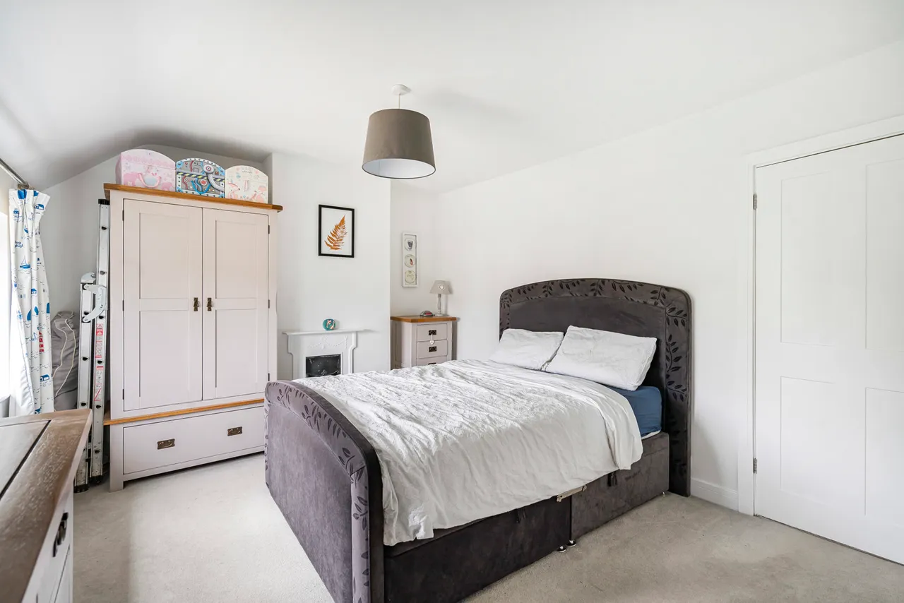 Little Green Lane, Farnham, GU9, photo 6