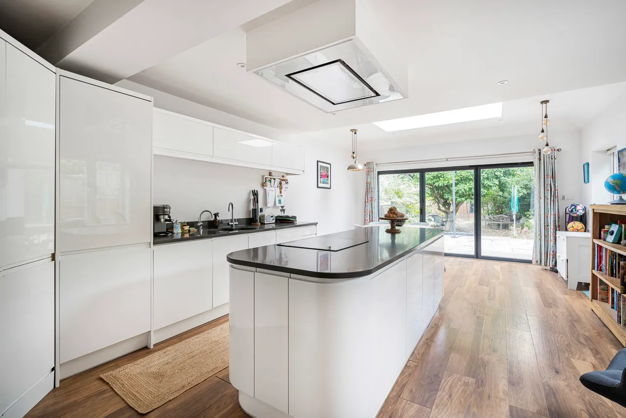 Little Green Lane, Farnham, GU9, photo 2