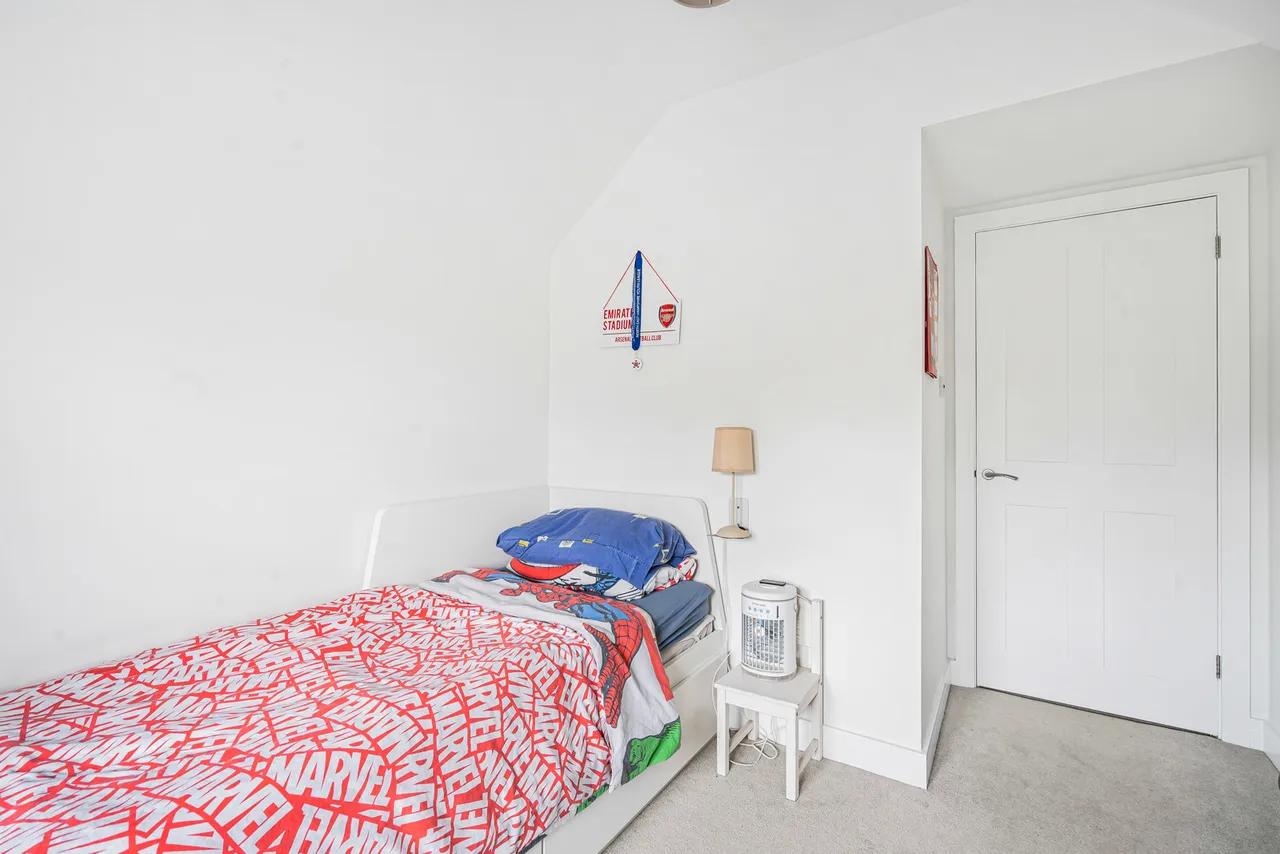 Little Green Lane, Farnham, GU9, photo 8