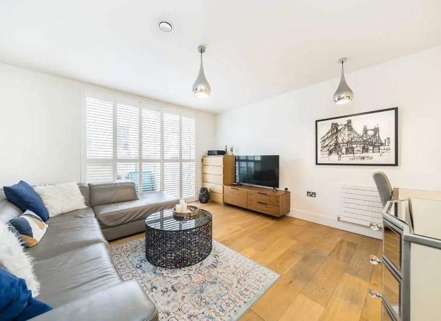 Durham Wharf Drive, Brentford, TW8, photo 2