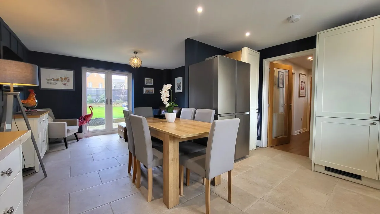 Leaf Avenue, Hampton Hargate, Peterborough, PE7, photo 6
