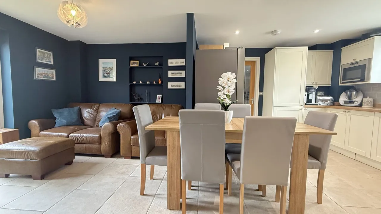Leaf Avenue, Hampton Hargate, Peterborough, PE7, photo 4