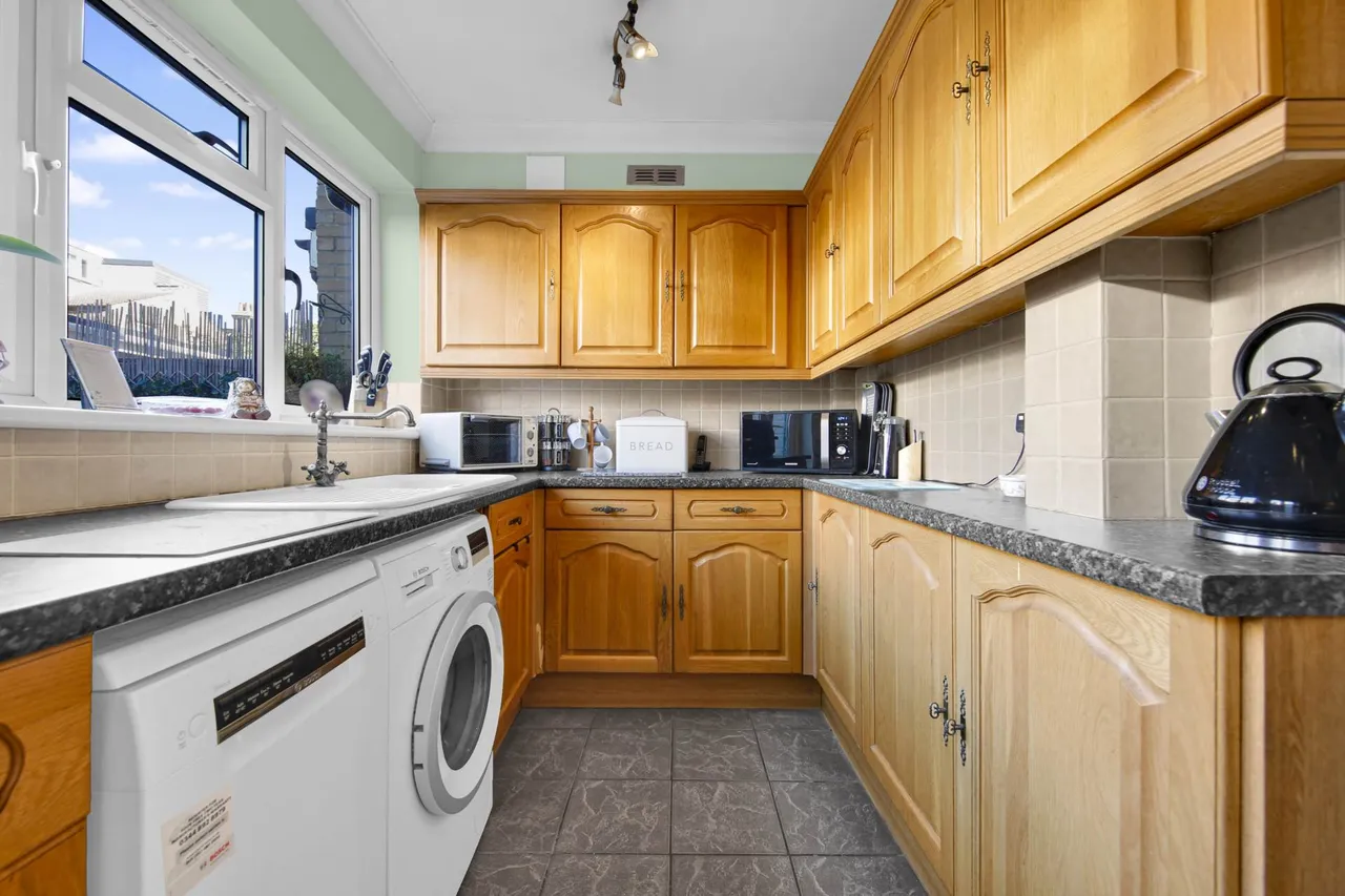 Belmont Park Road, London, E10, photo 6