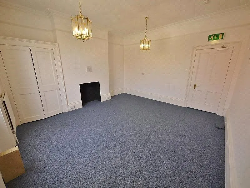 Ingrave Road, Brentwood, CM14, photo 3