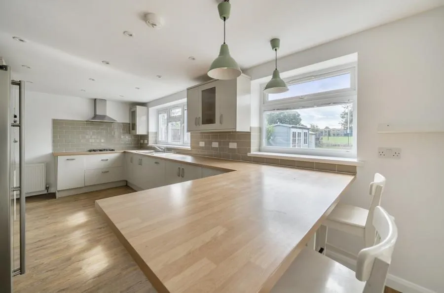 Longmead, Windsor, SL4, photo 13