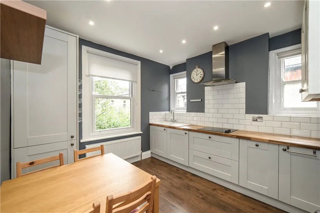 Dumbarton Road, London, SW2, photo 6