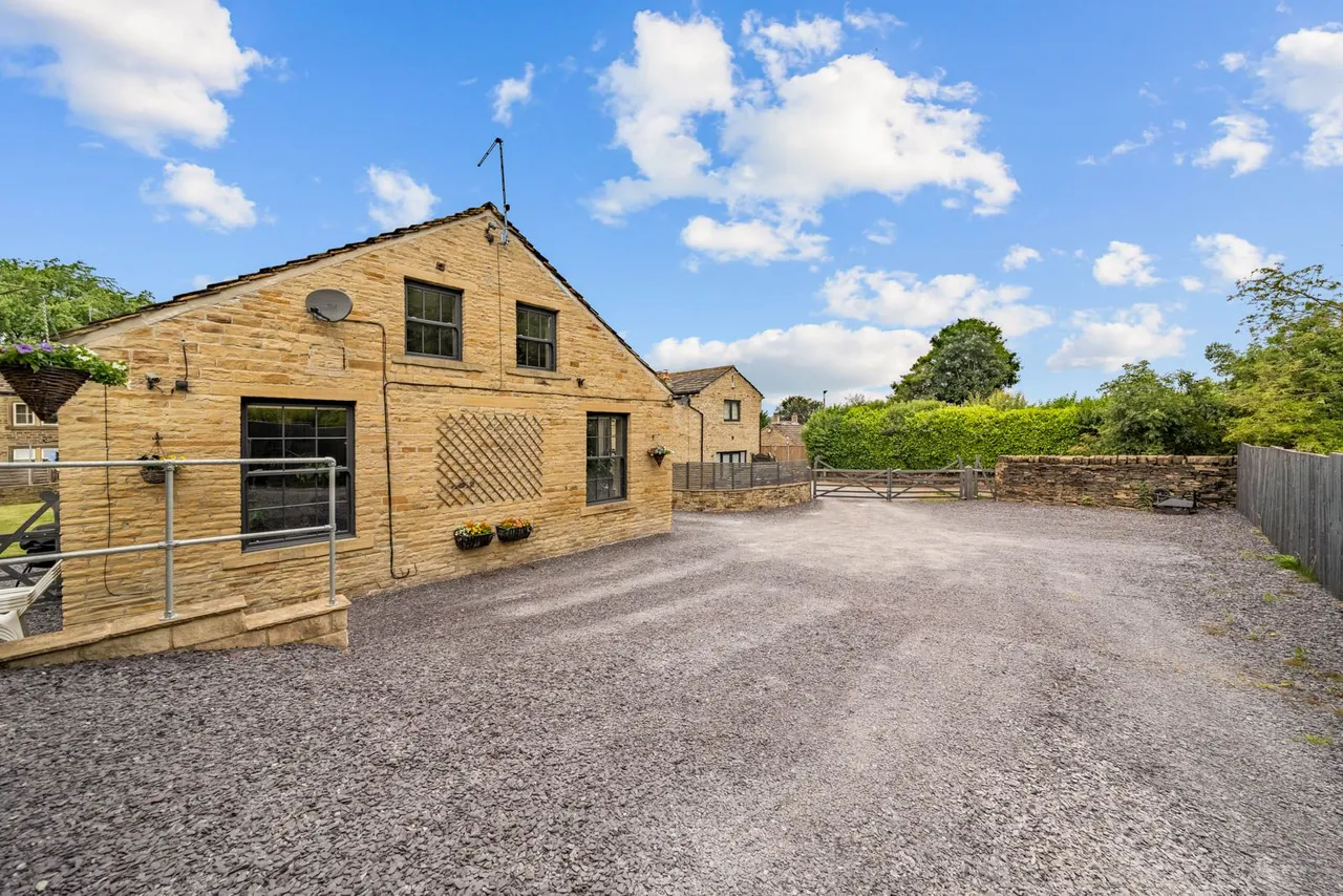 Bowling Alley, Rastrick, HD6, photo 45