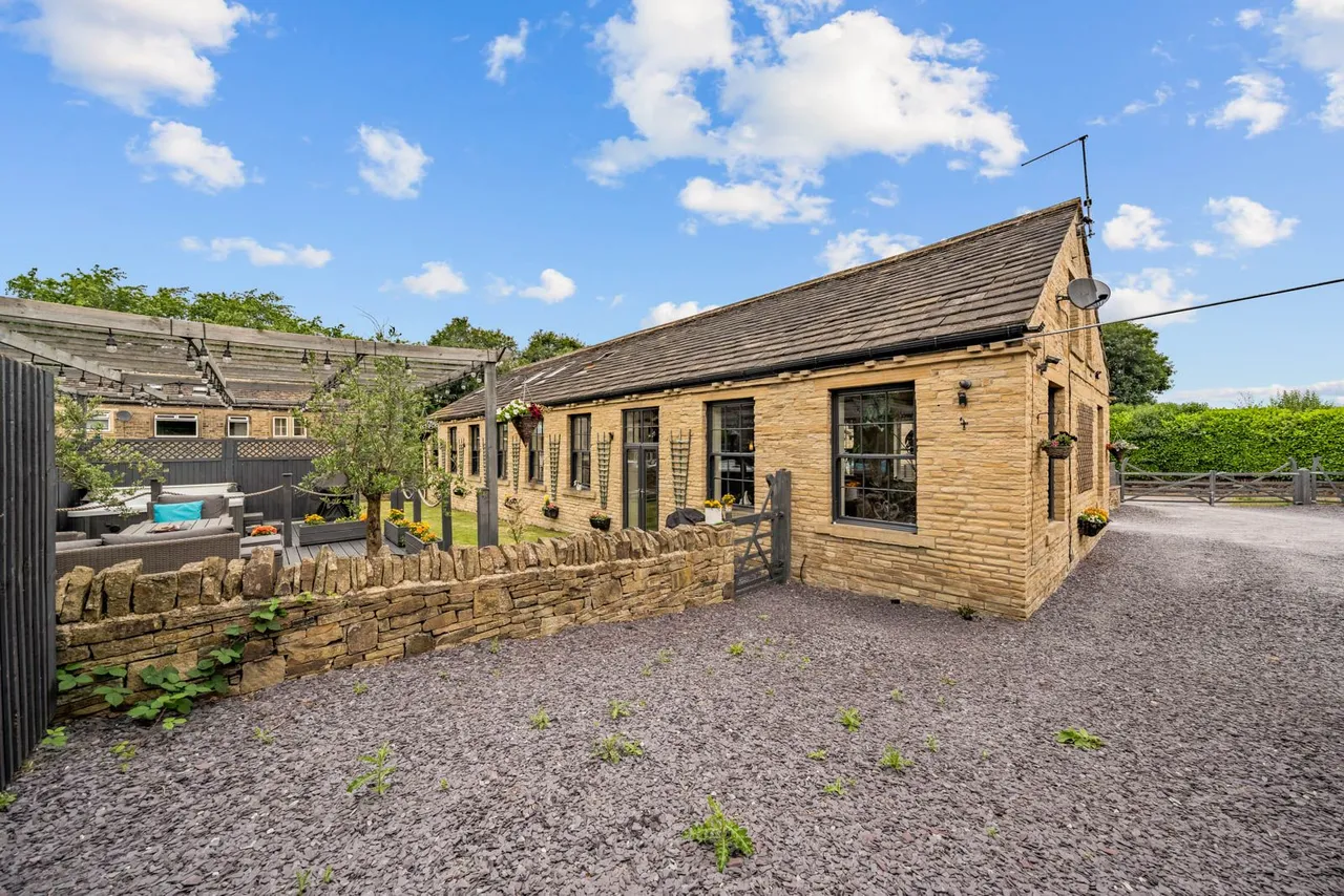 Bowling Alley, Rastrick, HD6, photo 47