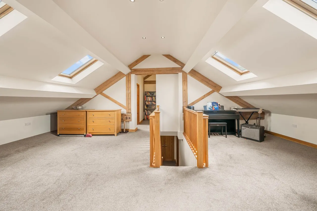 Bowling Alley, Rastrick, HD6, photo 29