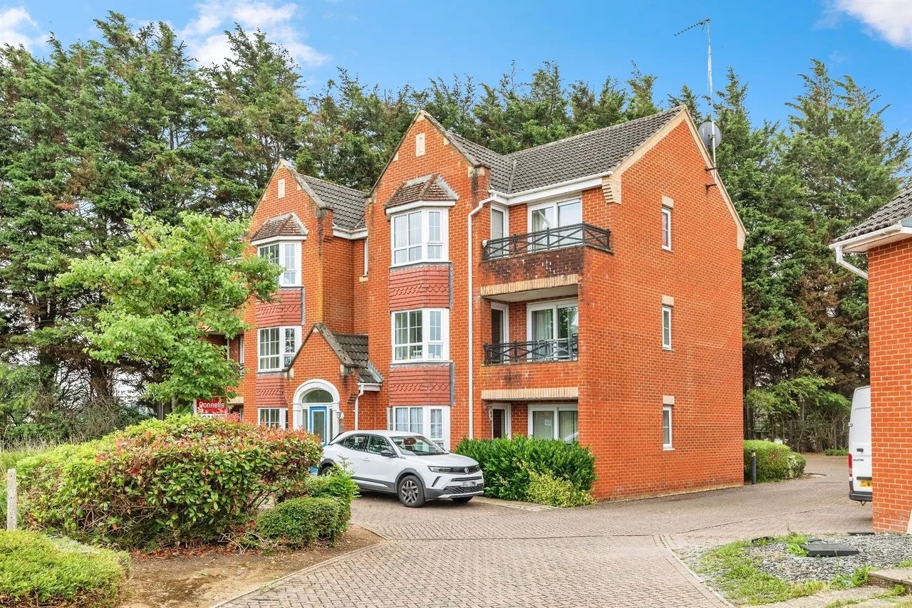 Abbots Way, Kettering, NN15, photo 17