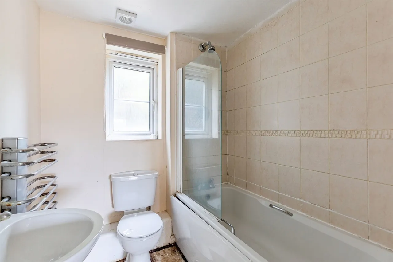 Abbots Way, Kettering, NN15, photo 8