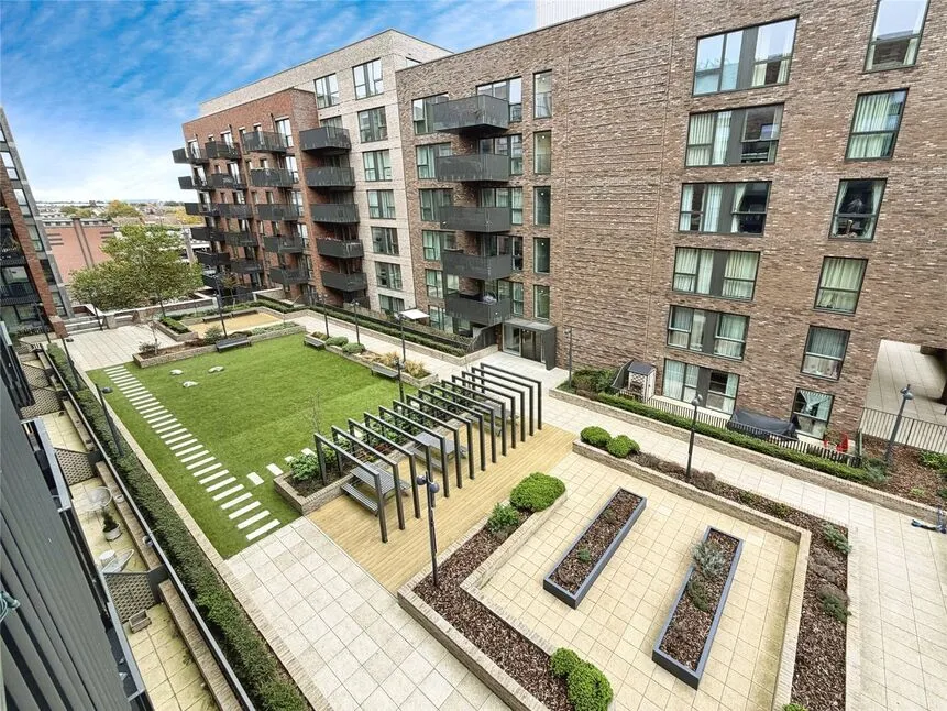 Regal Walk, Bexleyheath, DA6, photo 6