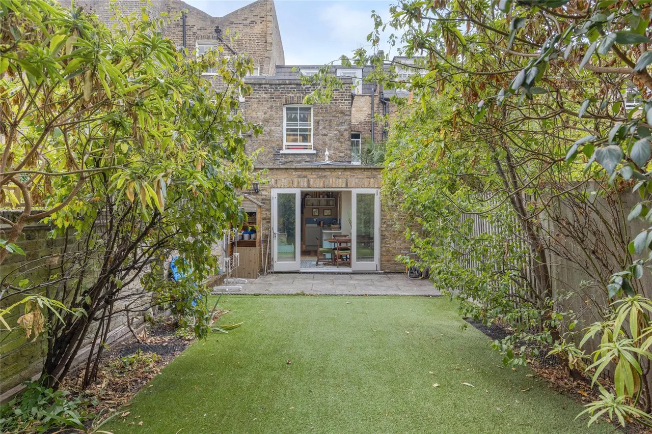 Cleaver Square, London, SE11, photo 10