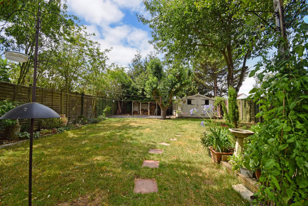 Near Burnham, Berkshire, photo 7