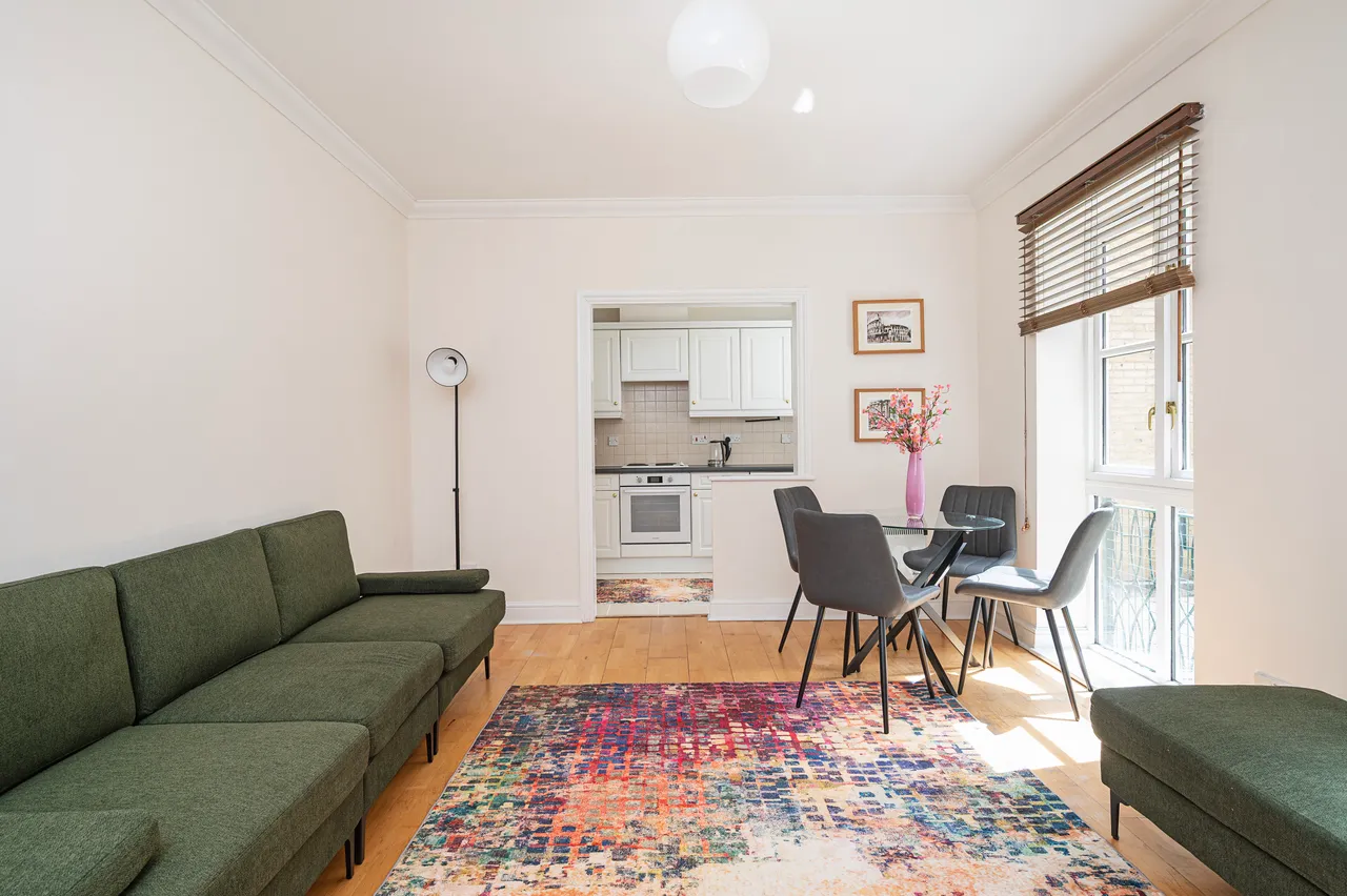 Flat 3, 28 Folgate Street, London, photo 4