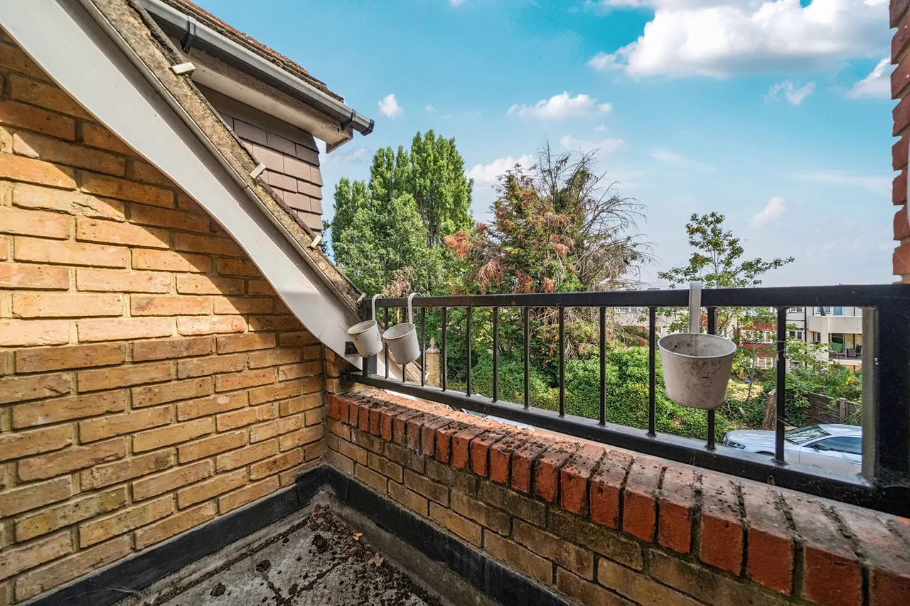 Amblecote Meadows, SE12, photo 10