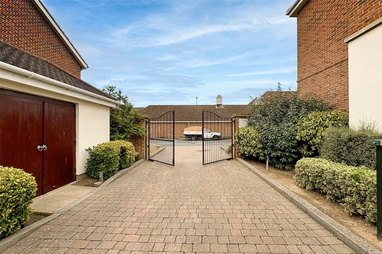 East Preston, Littlehampton, BN16, photo 19