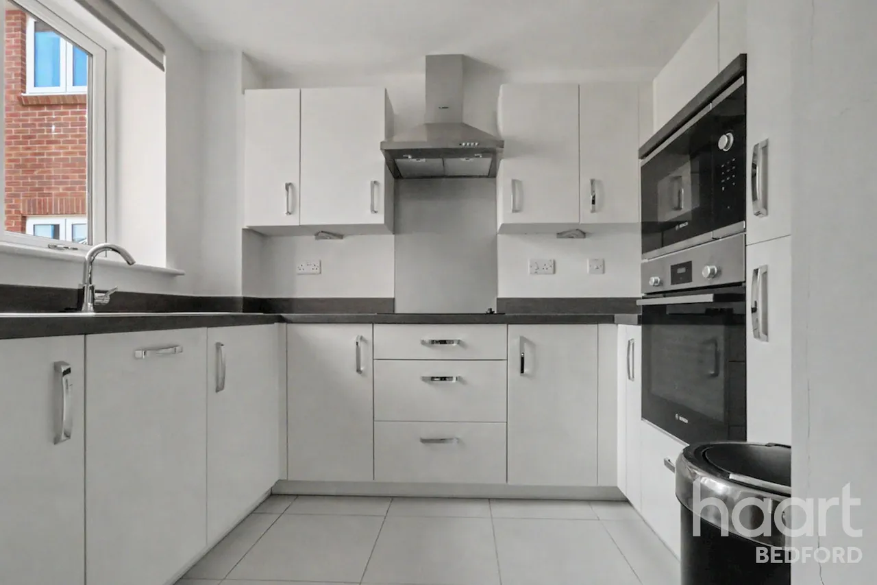 High View, Bedford, MK41, photo 8