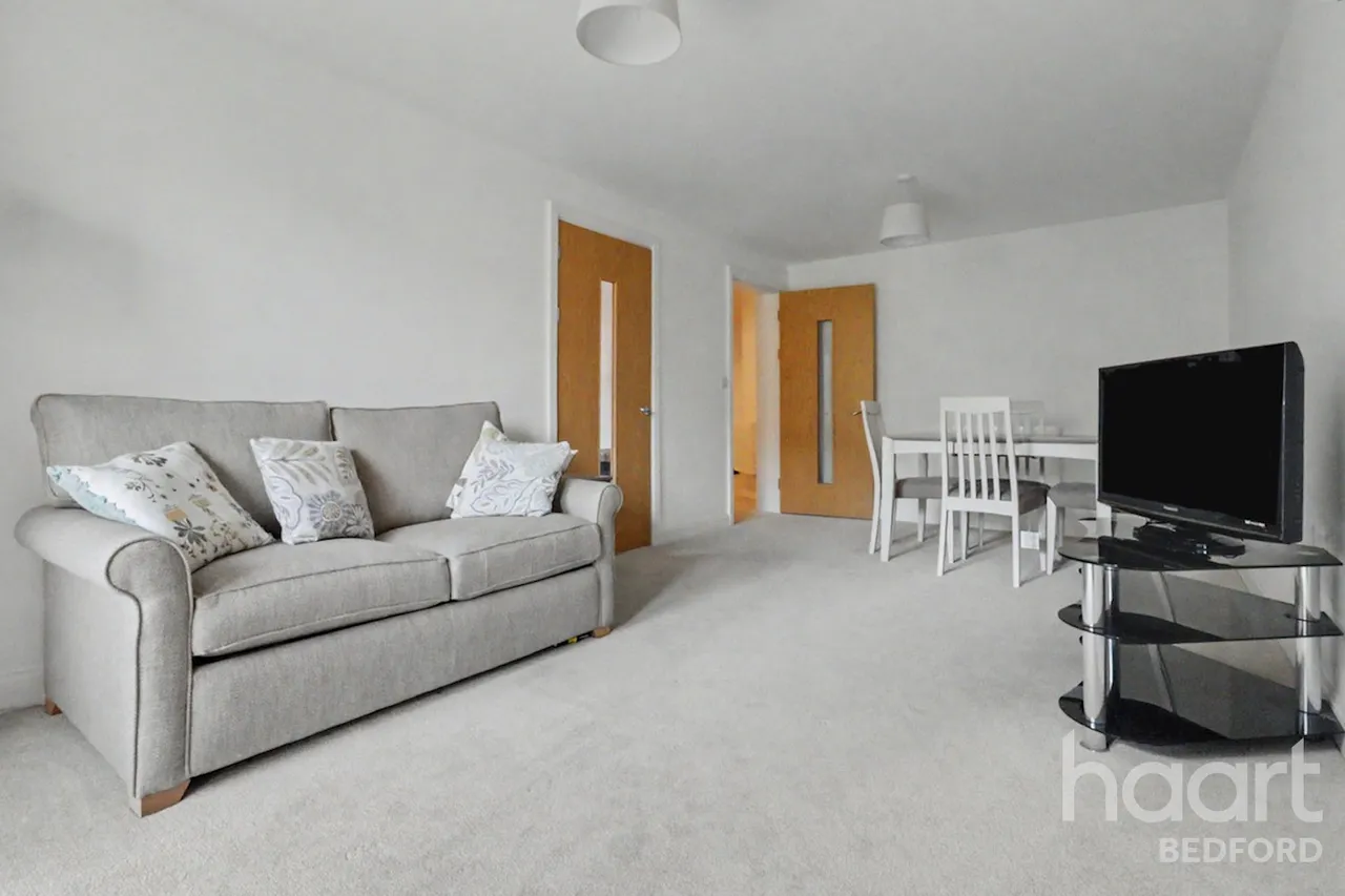 High View, Bedford, MK41, photo 6
