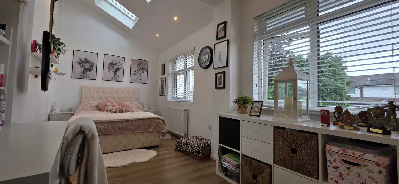 Ridge Crescent, Marple, SK6, photo 12