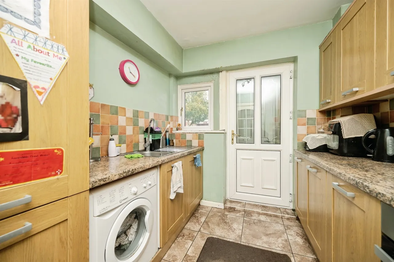 Pedmore Walk, Oldbury, B69, photo 9
