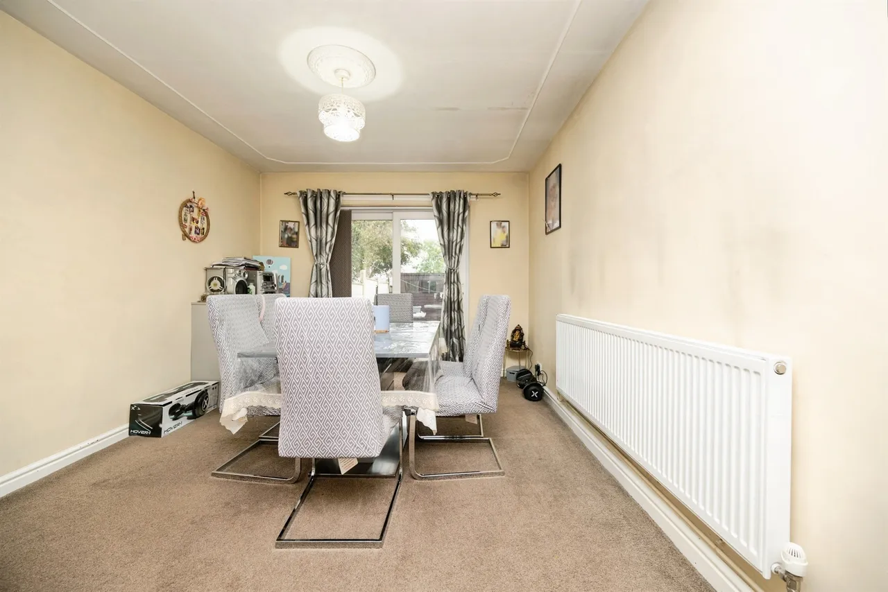 Pedmore Walk, Oldbury, B69, photo 8