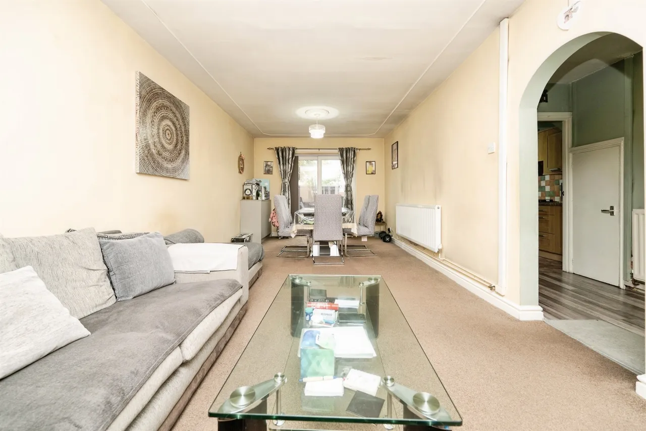 Pedmore Walk, Oldbury, B69, photo 6