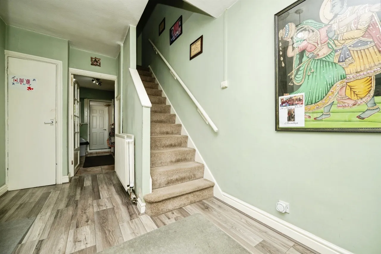 Pedmore Walk, Oldbury, B69, photo 5