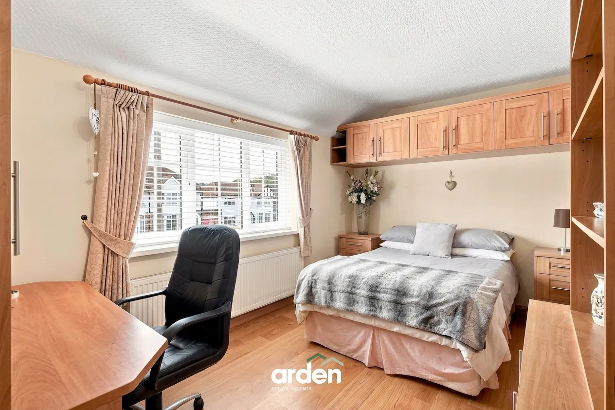 Graham Crescent, Rednal, B45, photo 7