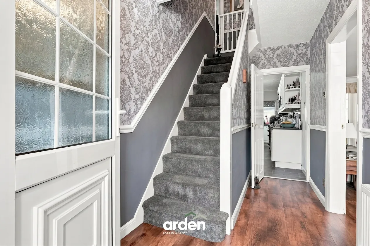 Graham Crescent, Rednal, B45, photo 6