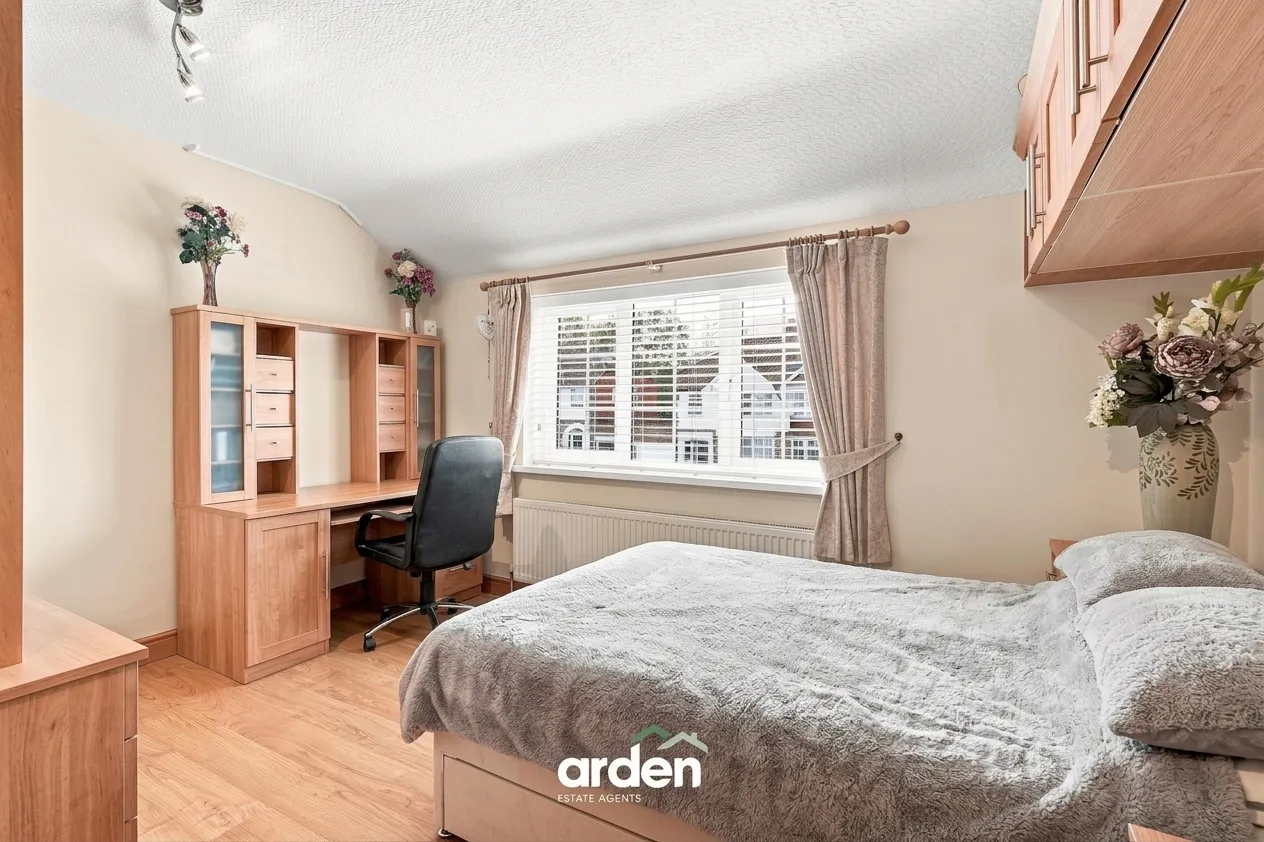 Graham Crescent, Rednal, B45, photo 8