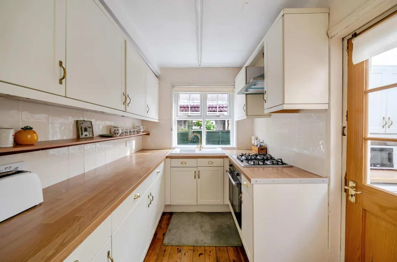 St. Georges Hill, Bathampton, BA2, photo 15