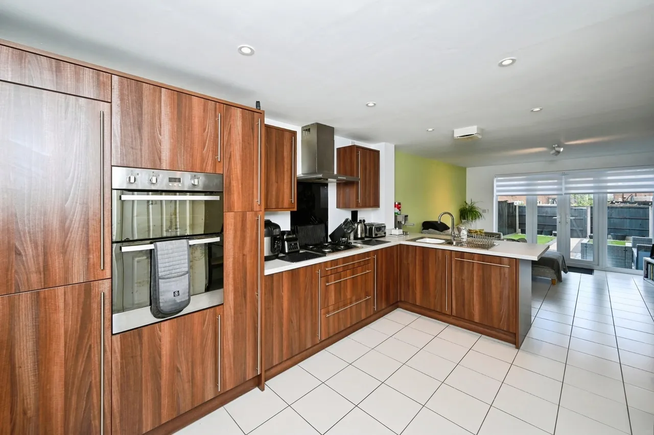 Amarella Lane, Kirkby-in-Ashfield, Nottingham, Nottinghamshire, NG17, photo 2