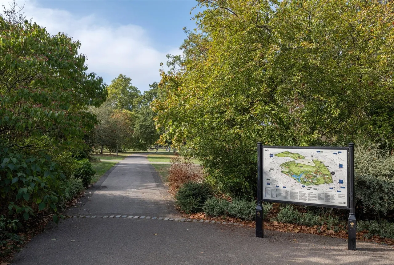 Cambridge Gate, Regent's Park, NW1, photo 32