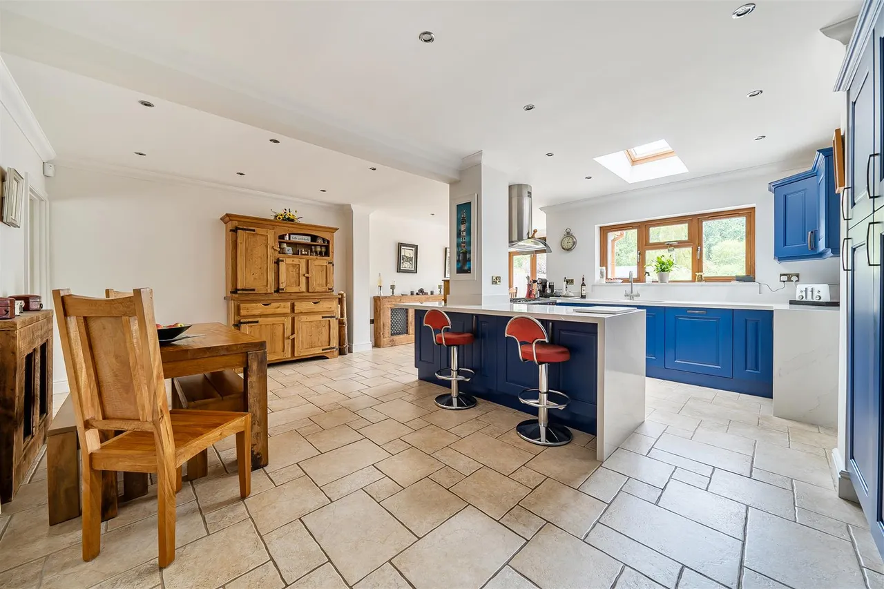 Burridge Road, Burridge, photo 3