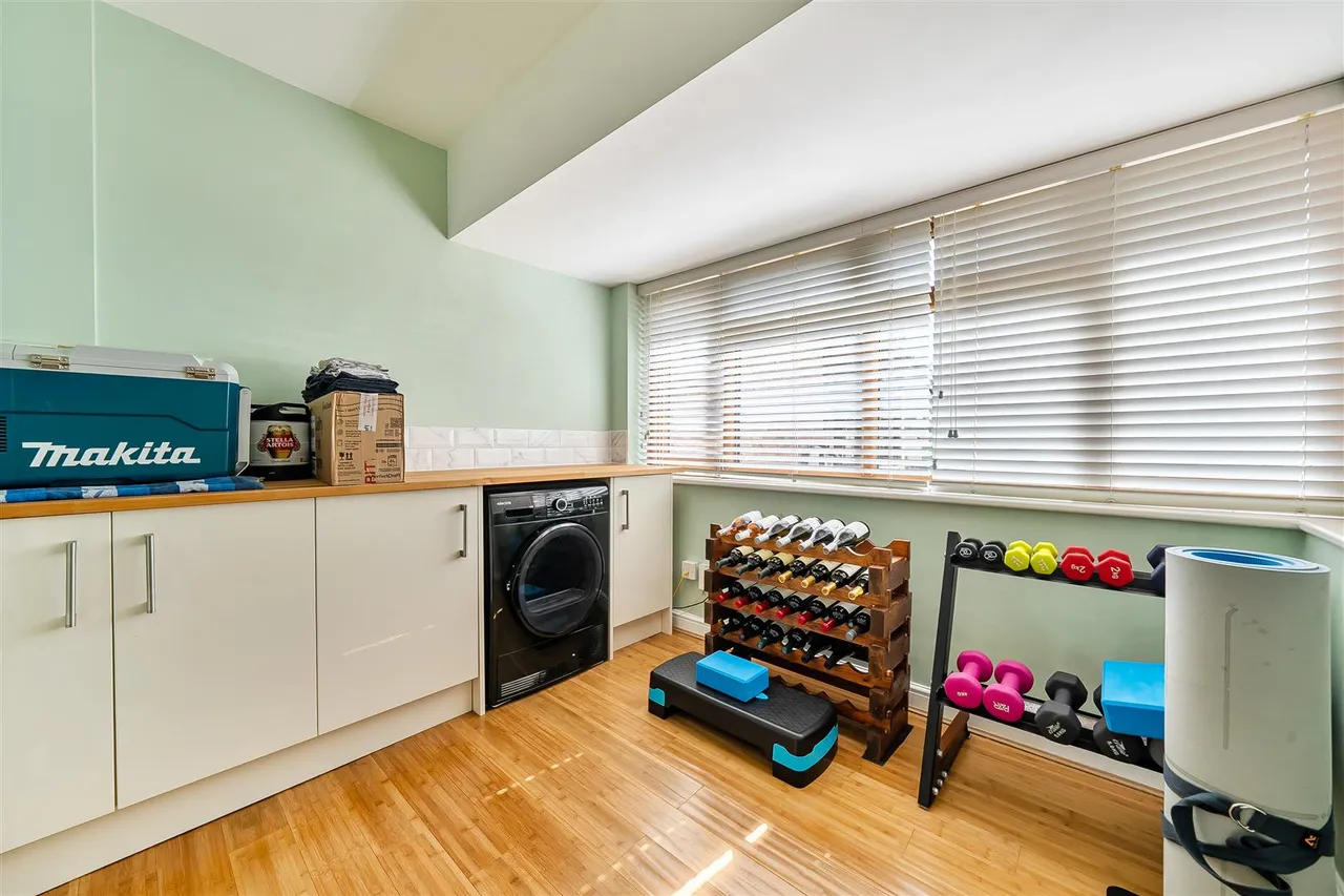 Burridge Road, Burridge, photo 9
